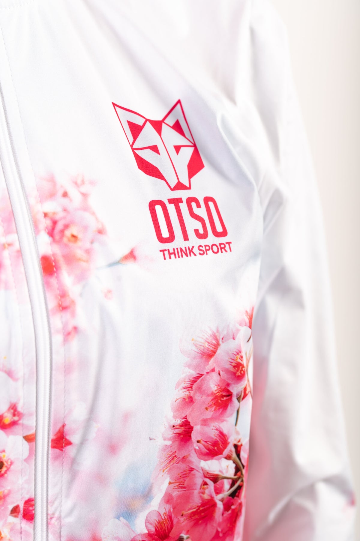 OTSO Unisex Laufjacke - Almond Blossom – Produktansicht 10