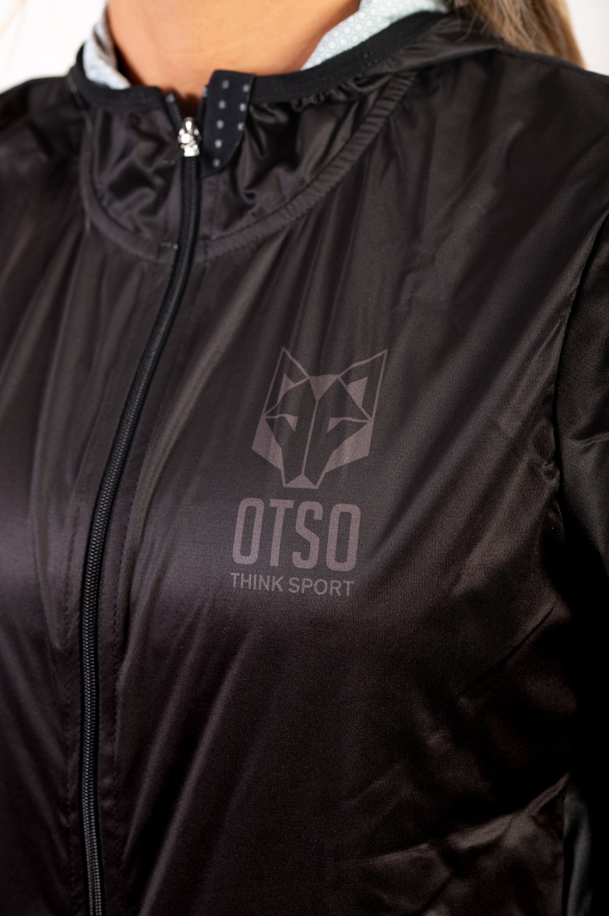 OTSO Unisex Laufjacke - Black – Produktansicht 16