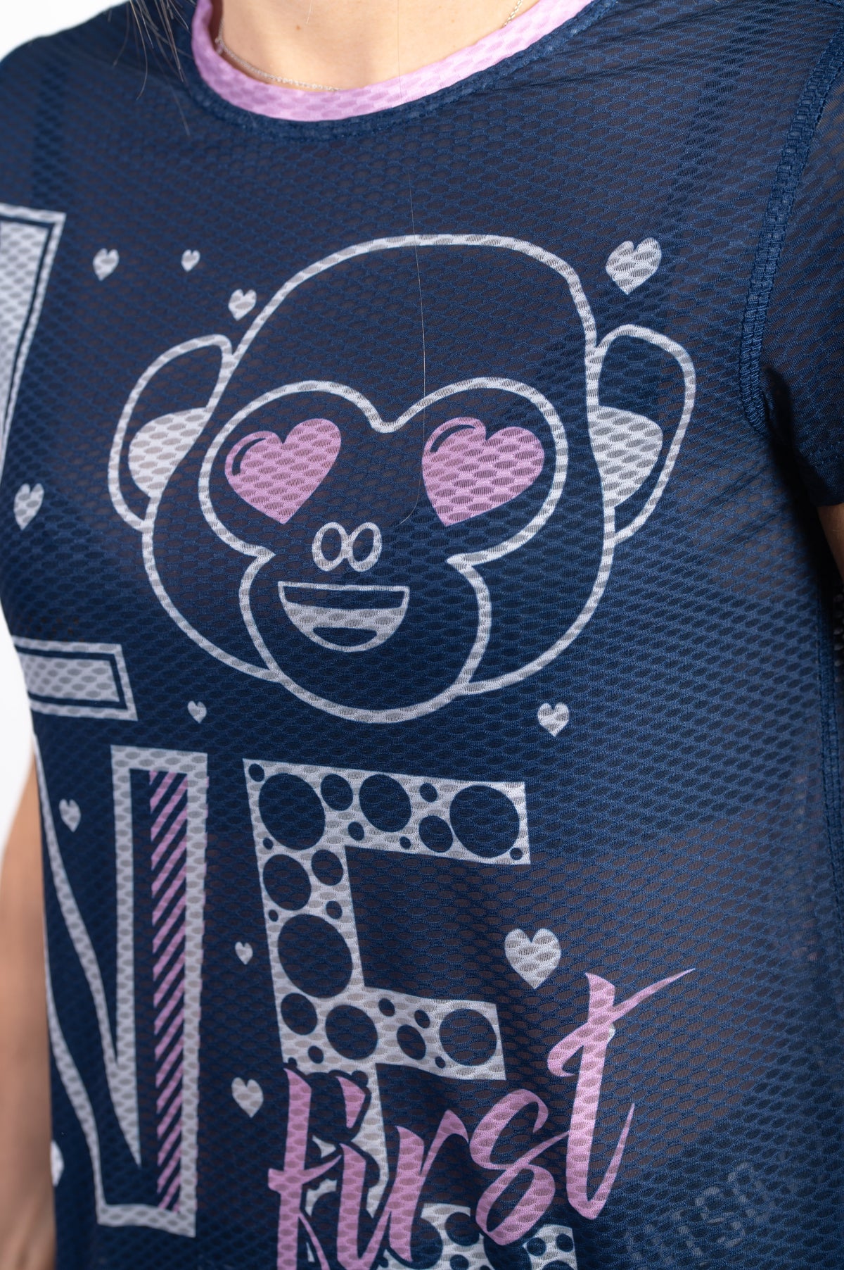 OTSO Damen Kurzarm-Funktionsshirt - Emoji Love First – Produktansicht 6