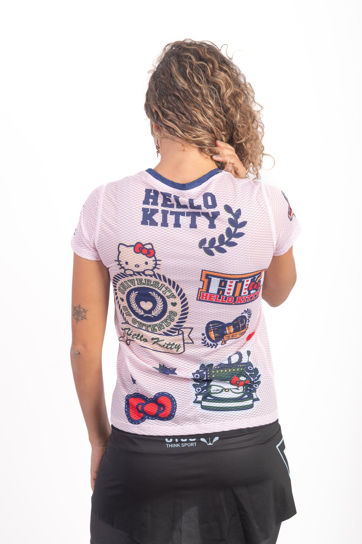 OTSO Damen/Mädchen Kurzarm-Funktionsshirt - Hello Kitty Cheerleading – Produktansicht 5