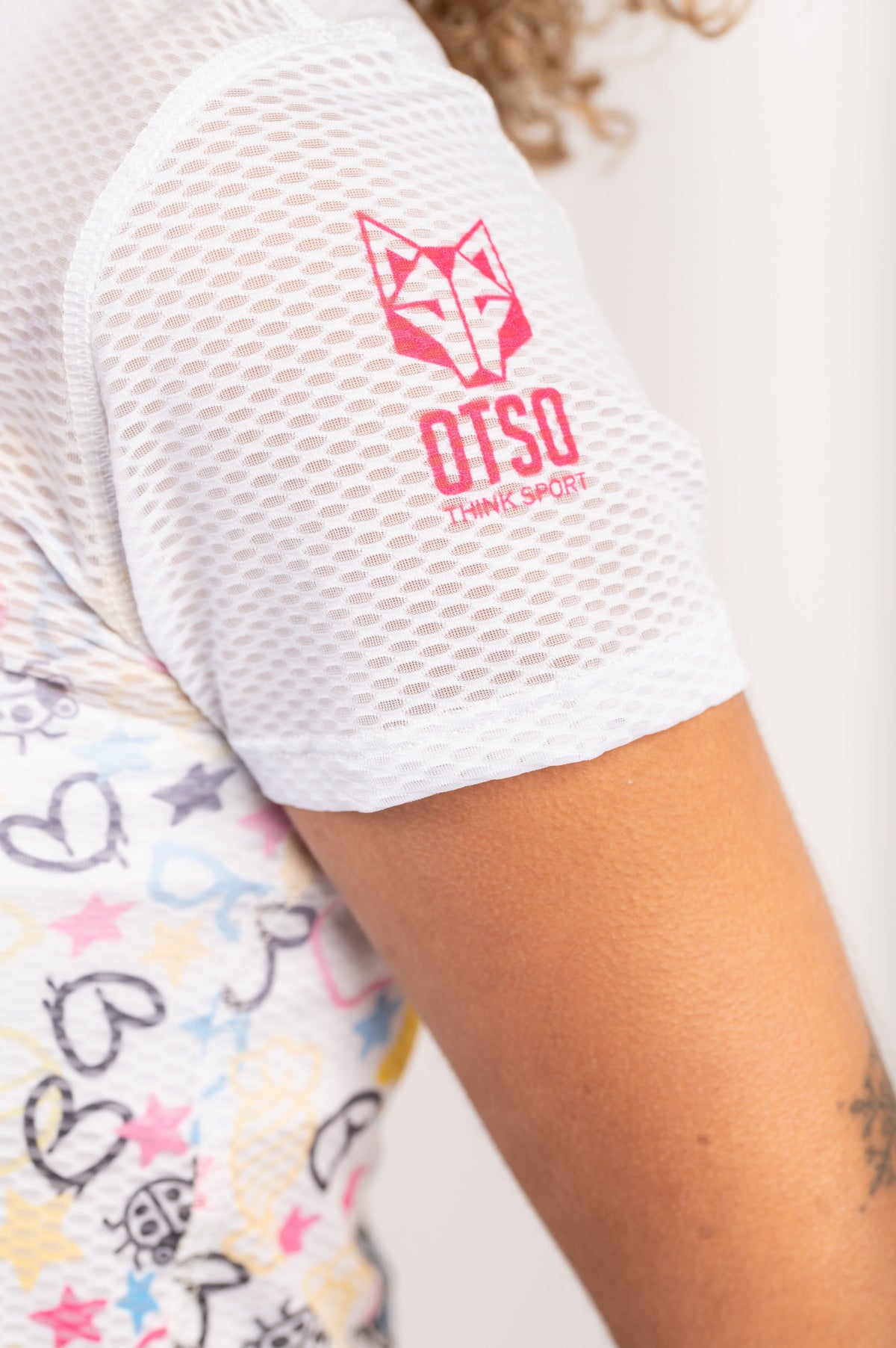 OTSO Damen/Mädchen Kurzarm-Funktionsshirt - Hello Kitty Sweet – Produktansicht 9