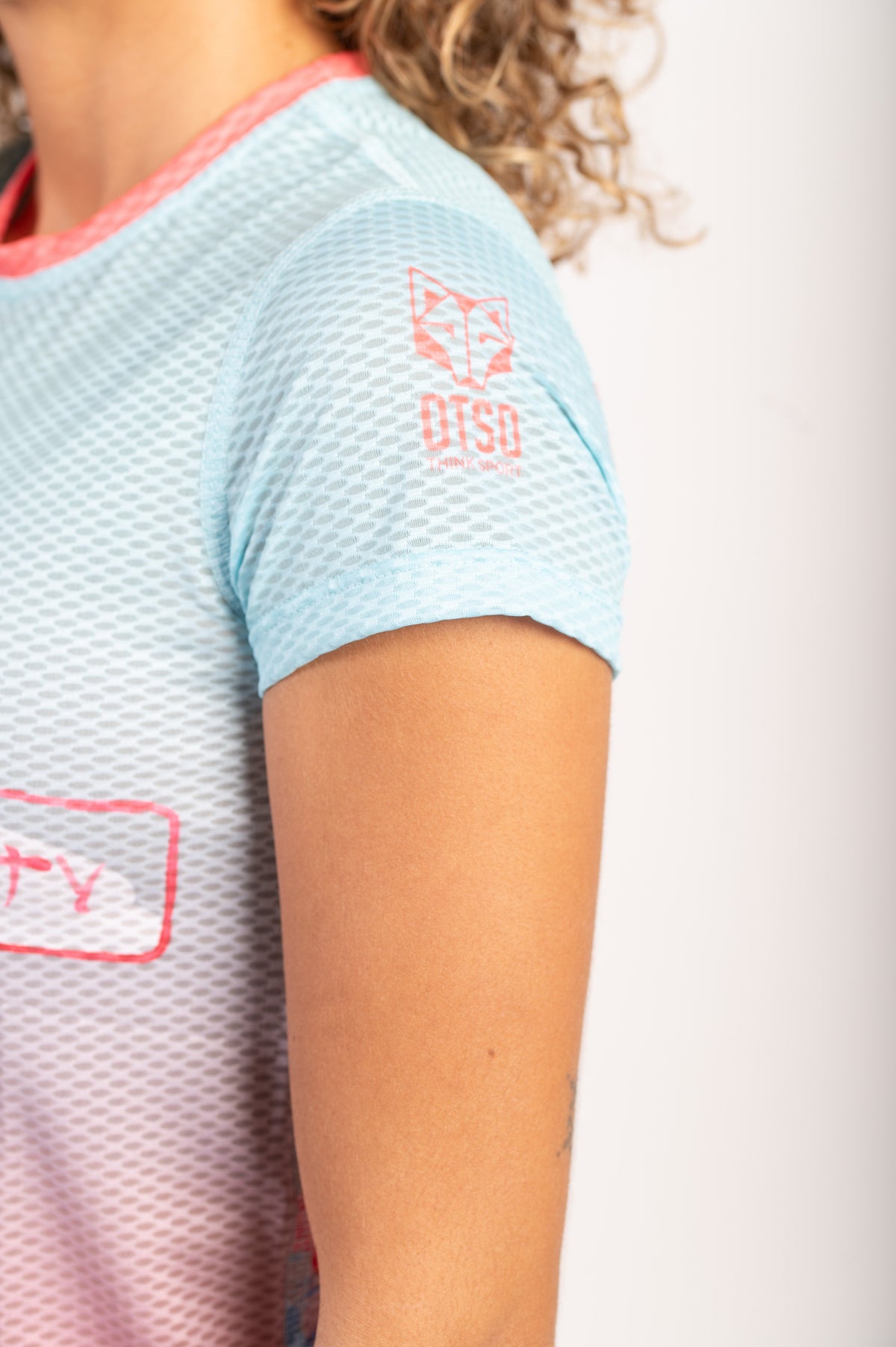 OTSO Damen/Mädchen Kurzarm-Funktionsshirt - Hello Kitty Wave – Produktansicht 10