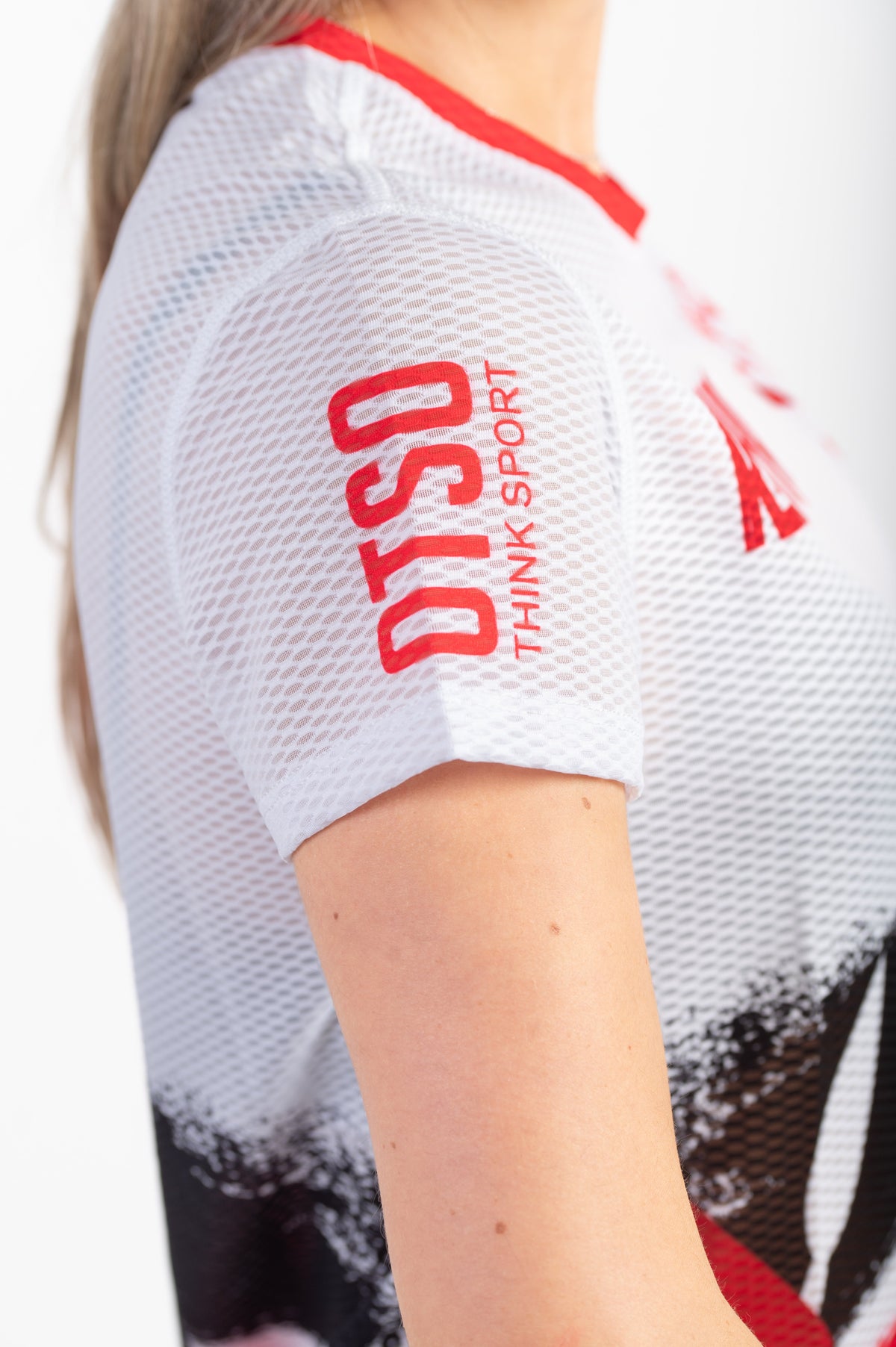 OTSO Damen Kurzarm-Funktionsshirt - Kimbia Kenya – Produktansicht 13