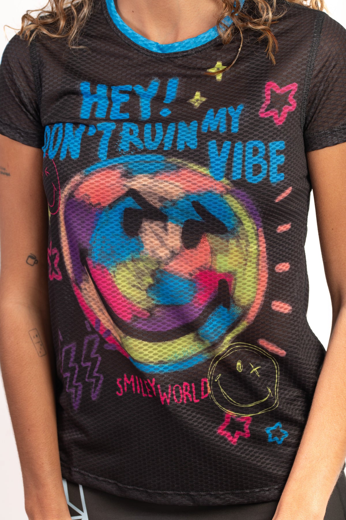 OTSO Damen Kurzarm-Funktionsshirt - S.W.Smiley Festival – Produktansicht 8
