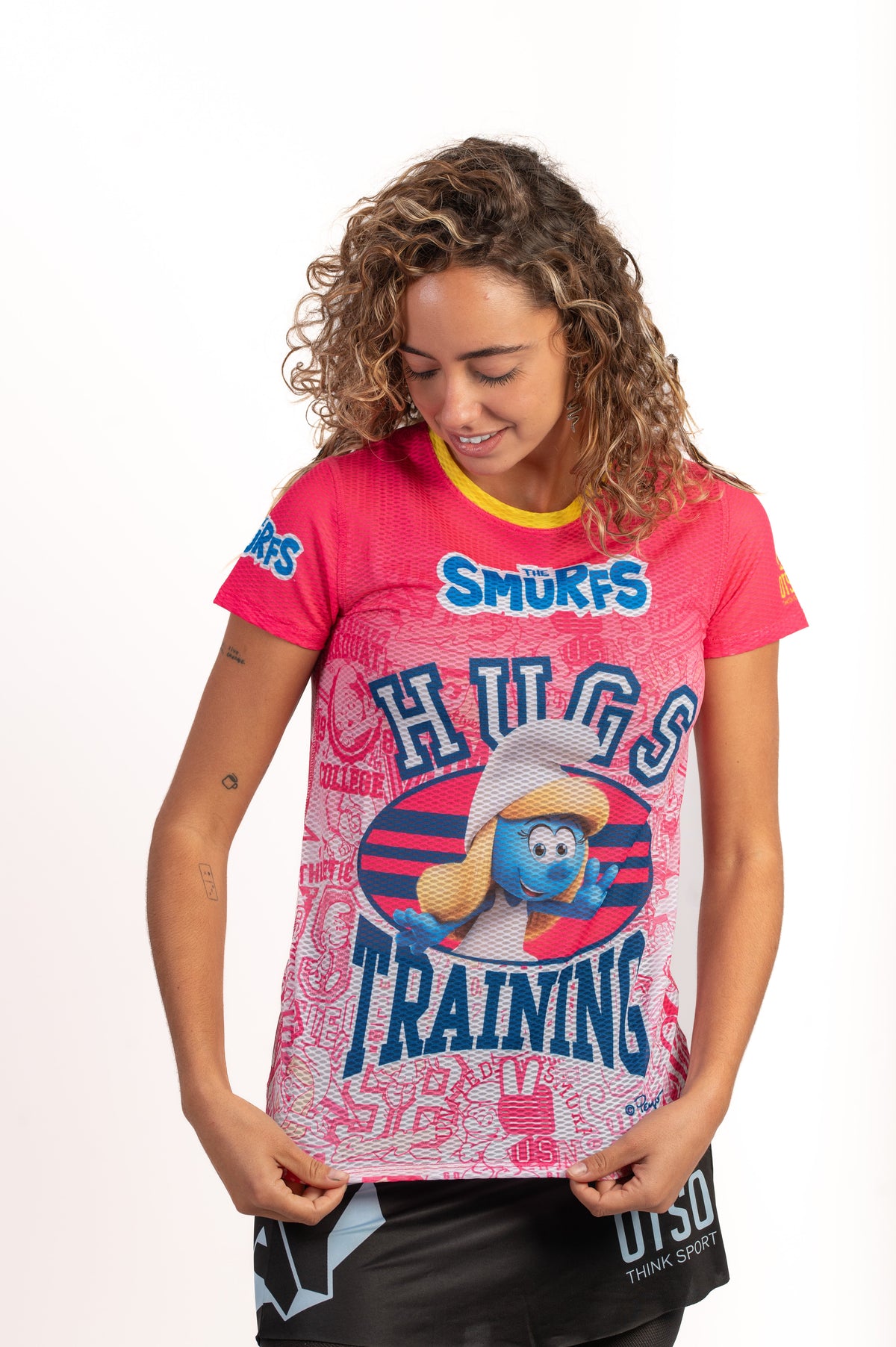 OTSO Damen Kurzarm-Funktionsshirt - Smurfs Hugs – Produktansicht 3