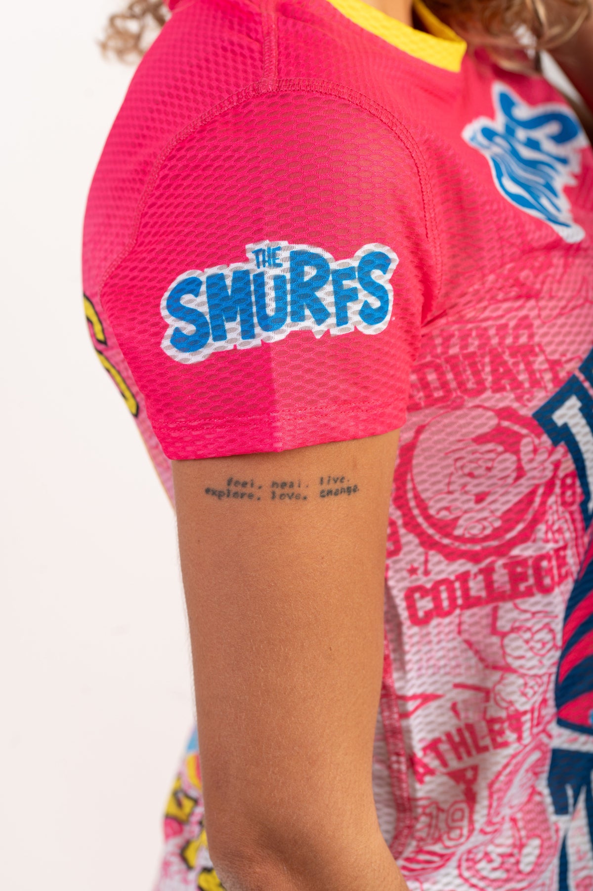 OTSO Damen Kurzarm-Funktionsshirt - Smurfs Hugs – Produktansicht 10