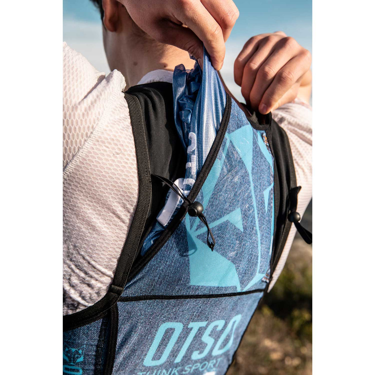 OTSO Trailrunning-Rucksack - Blue Jeans – Produktansicht 4