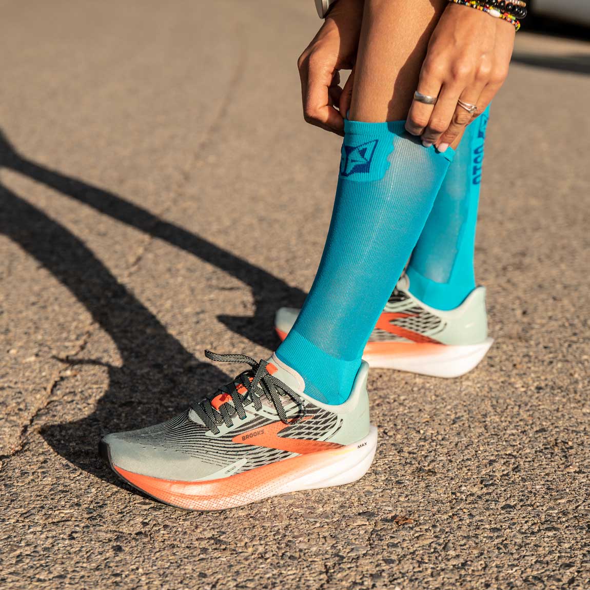 OTSO Ultraleichte Sportsocken - Fluo Blue – Produktansicht 3
