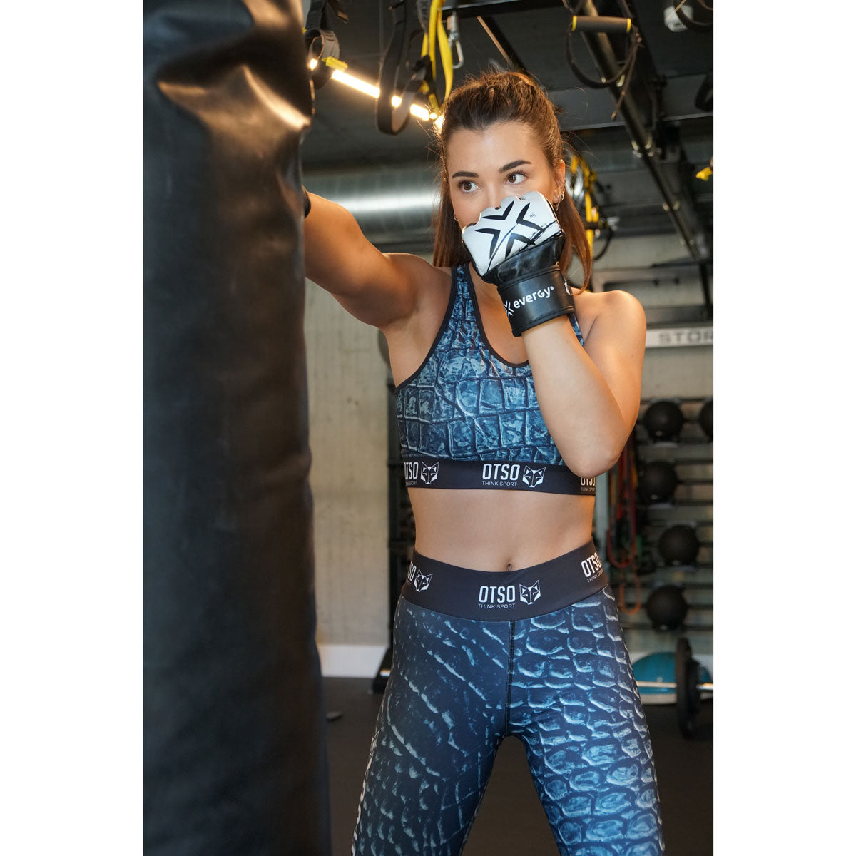 OTSO Damen Sporttop - Black Snake – Produktansicht 11